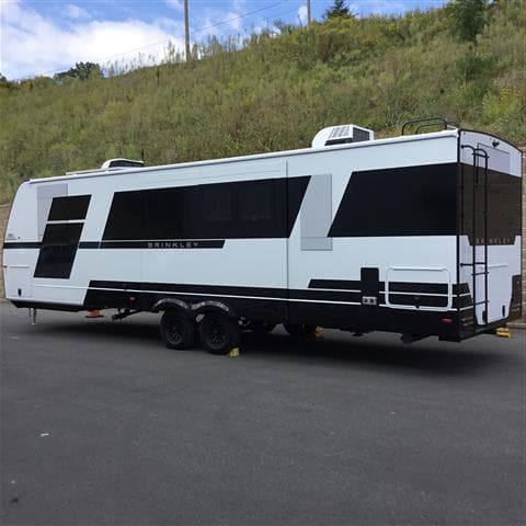 2026 Brinkley RV 2026 Brinkley RV Model IX - thumbnail 4