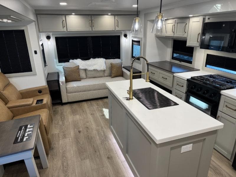2026 Brinkley RV 2026 Brinkley RV Model Z Air - thumbnail 10