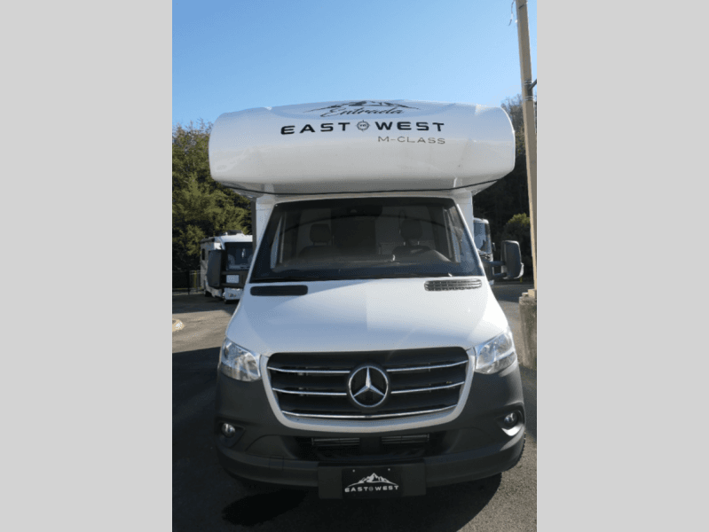 2024 East to West 2024 East to West Entrada - thumbnail 3