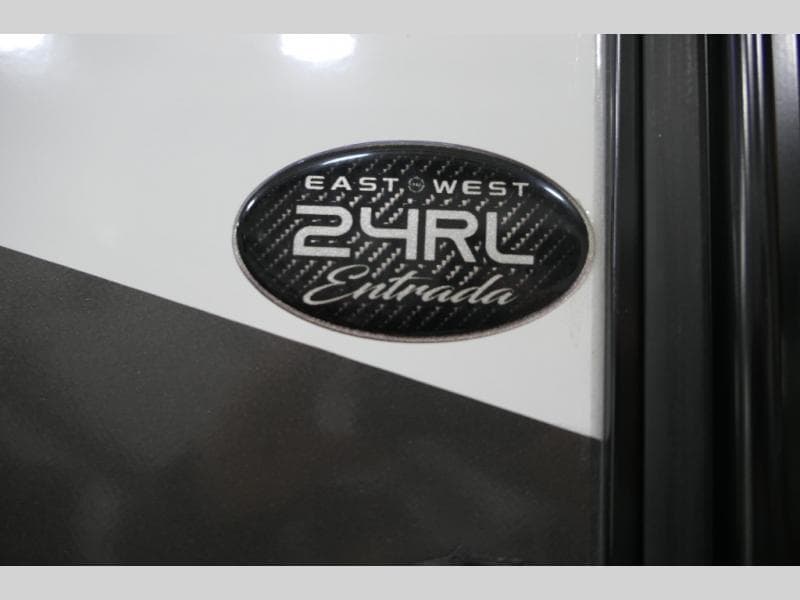 2024 East to West 2024 East to West Entrada - thumbnail 6