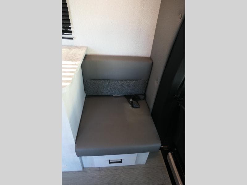 2024 East to West 2024 East to West Entrada - thumbnail 12