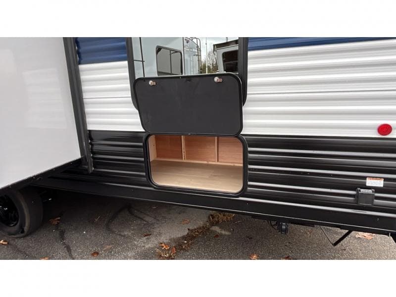 2026 Forest River 2026 Forest River Cherokee Grey Wolf - thumbnail 6