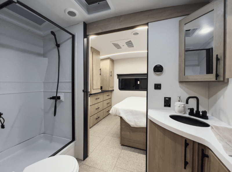 2026 Grand Design 2026 Grand Design Imagine XLS - thumbnail 26