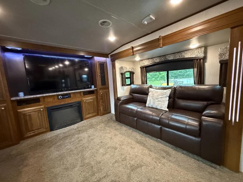 2019 Heartland 2019 Heartland Bighorn - thumbnail 22