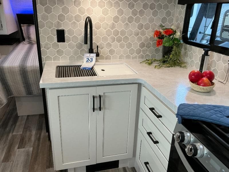 2025 Jayco 2025 Jayco Jay Feather - thumbnail 8