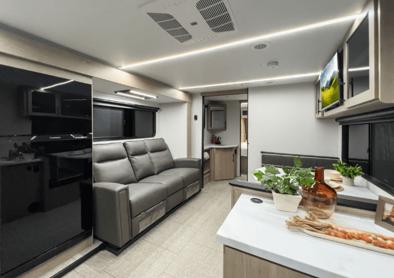 2026 Grand Design 2026 Grand Design Imagine XLS - thumbnail 23