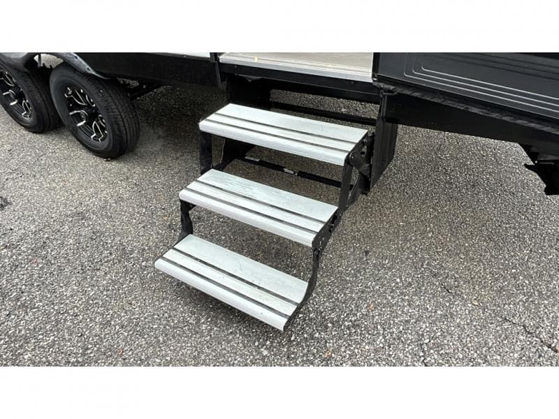 2026 Grand Design 2026 Grand Design Imagine XLS - thumbnail 9