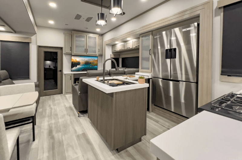 2026 Grand Design 2026 Grand Design Momentum - thumbnail 25