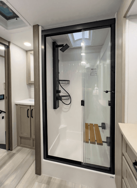 2026 Grand Design 2026 Grand Design Momentum - thumbnail 29