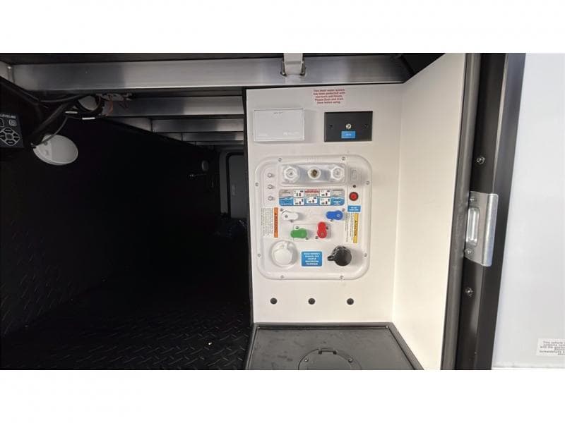 2026 Grand Design 2026 Grand Design Reflection - thumbnail 6