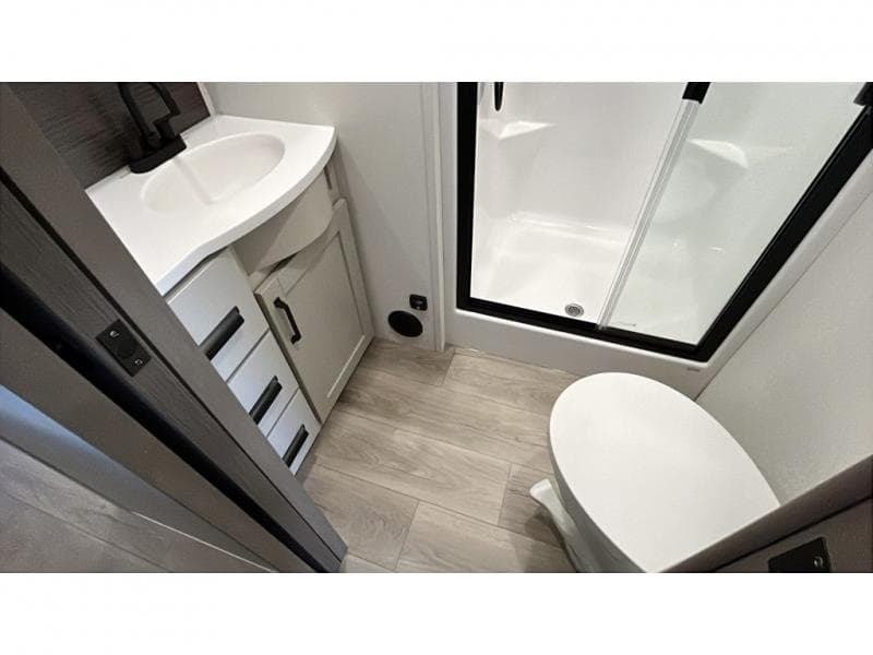 2026 Grand Design 2026 Grand Design Reflection - thumbnail 13