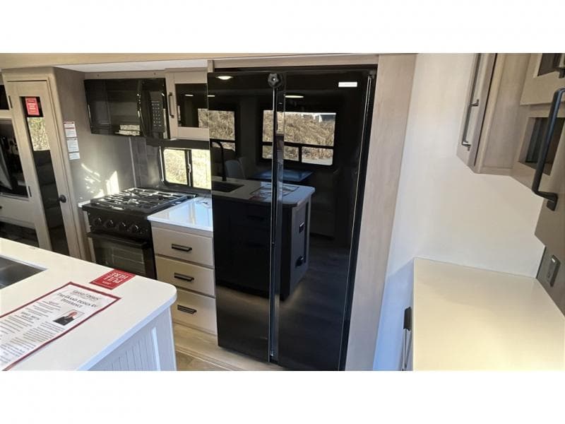 2026 Grand Design 2026 Grand Design Reflection - thumbnail 13