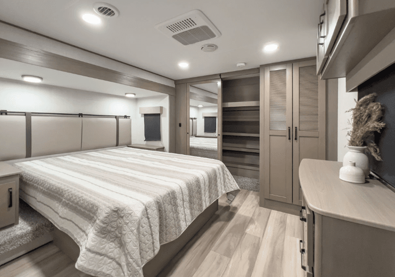 2026 Grand Design 2026 Grand Design Reflection - thumbnail 23