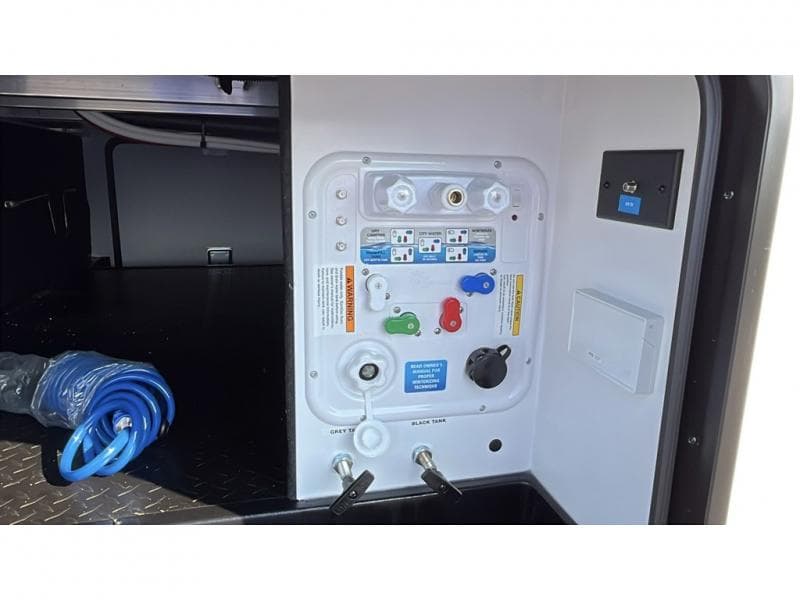 2026 Grand Design 2026 Grand Design Reflection 100 Series - thumbnail 7