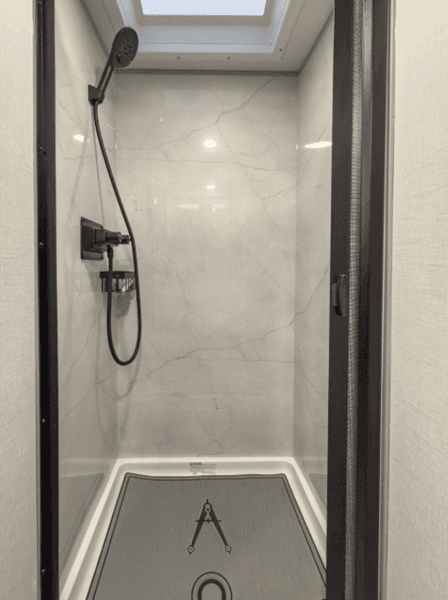 2026 Grand Design 2026 Grand Design Serenova - thumbnail 26