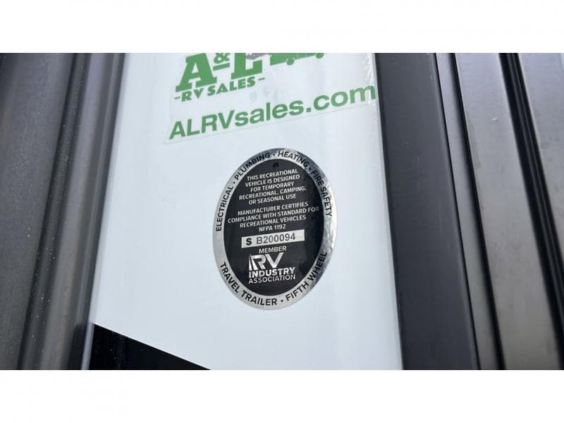 2025 Grand Design 2025 Grand Design Solitude - thumbnail 30