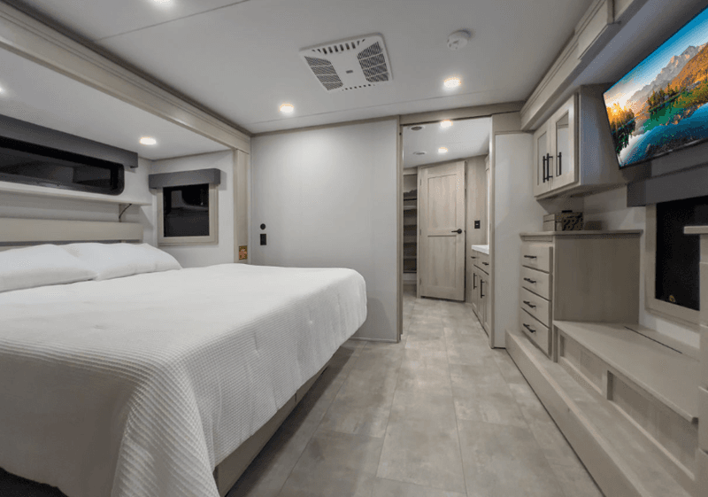 2026 Grand Design 2026 Grand Design Solitude - thumbnail 28