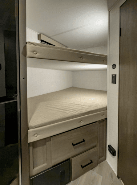 2026 Grand Design 2026 Grand Design Transcend - thumbnail 22