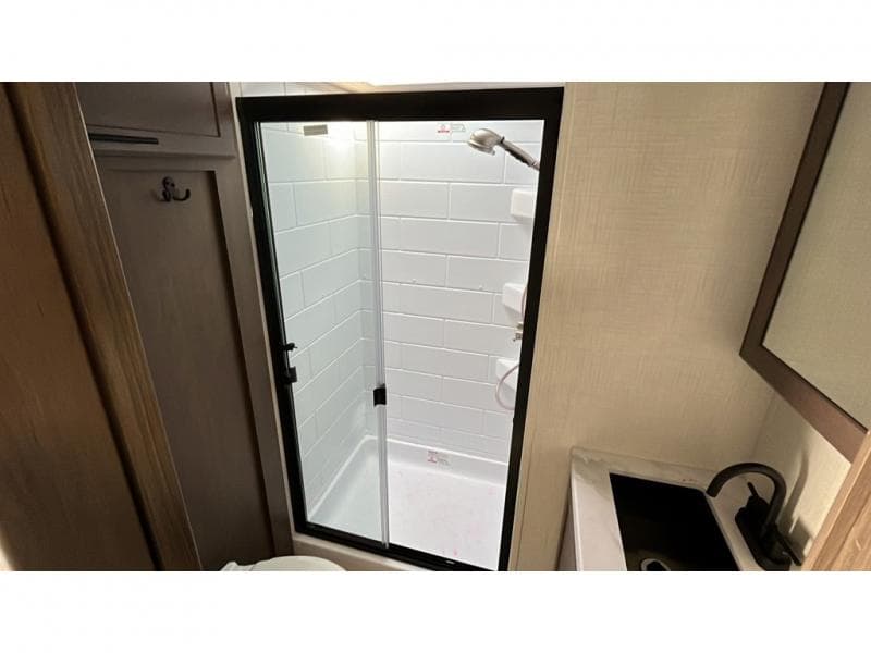 2026 Keystone RV 2026 Keystone RV Cougar Half Ton - thumbnail 16