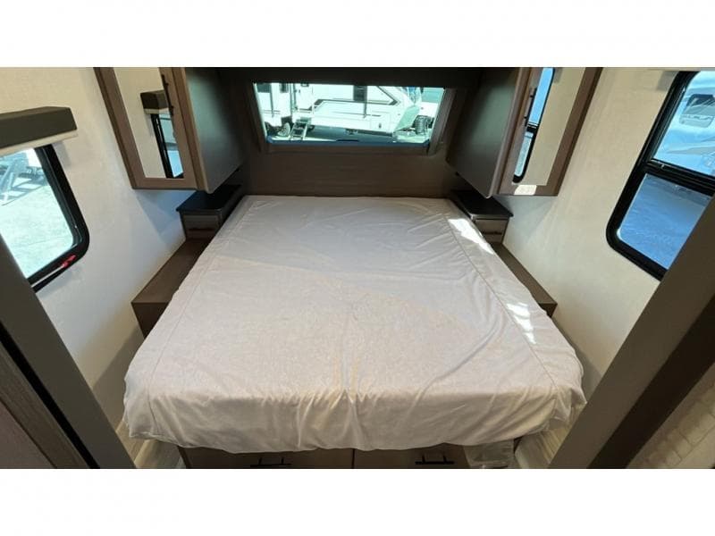 2026 Keystone RV 2026 Keystone RV Cougar - thumbnail 16