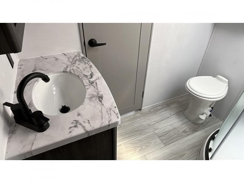 2025 Keystone RV 2025 Keystone RV Montana High Country - thumbnail 18