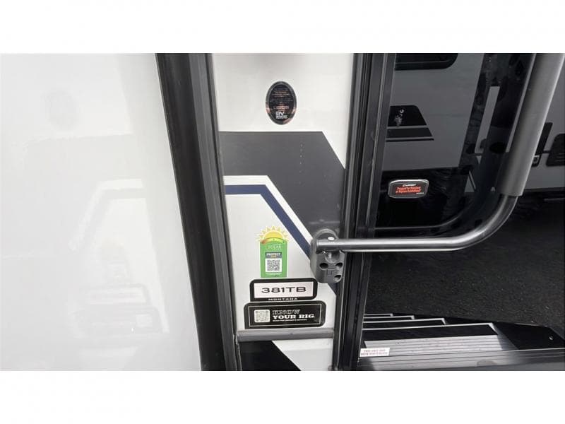 2026 Keystone RV 2026 Keystone RV Montana High Country - thumbnail 22