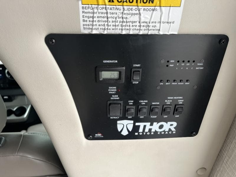 2023 Thor Motor Coach 2023 Thor Motor Coach Quantum - thumbnail 12