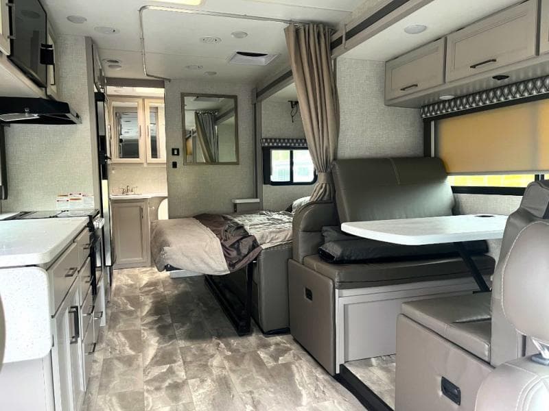 2023 Thor Motor Coach 2023 Thor Motor Coach Quantum - thumbnail 14