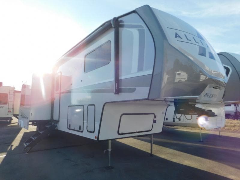 2025 Alliance RV Avenue 38DBL