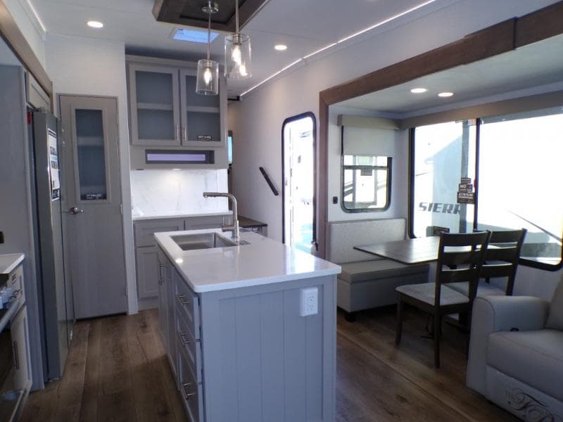 2026 Alliance RV 2026 Alliance RV Avenue - thumbnail 13