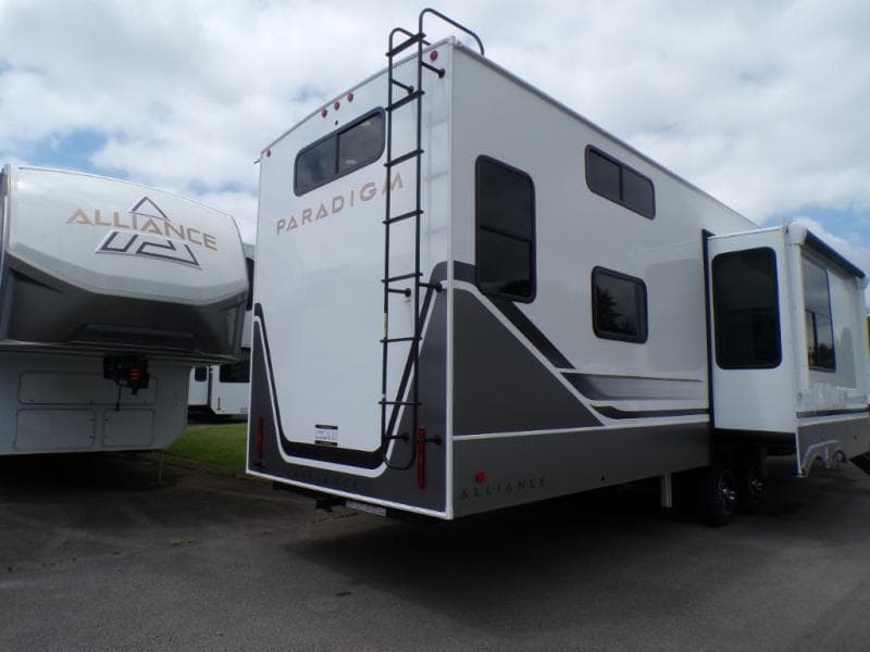 2026 Alliance RV 2026 Alliance RV Paradigm - thumbnail 5