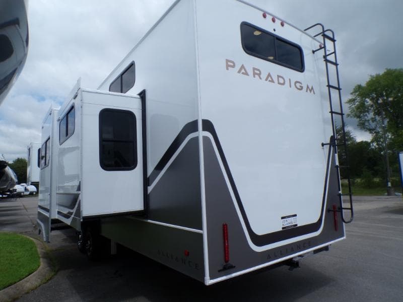 2026 Alliance RV 2026 Alliance RV Paradigm - thumbnail 6