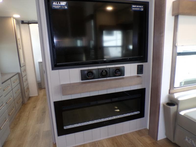 2026 Alliance RV 2026 Alliance RV Paradigm - thumbnail 23