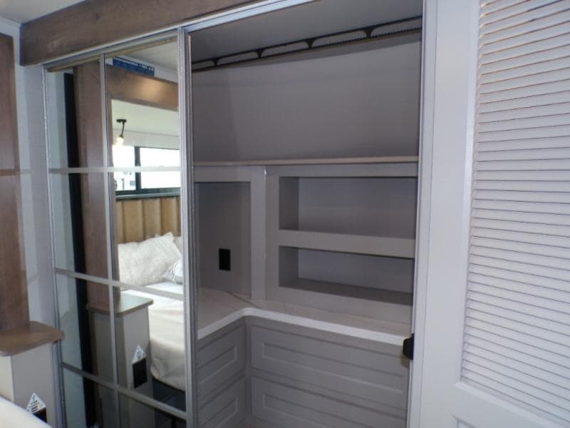 2026 Alliance RV 2026 Alliance RV Paradigm - thumbnail 48