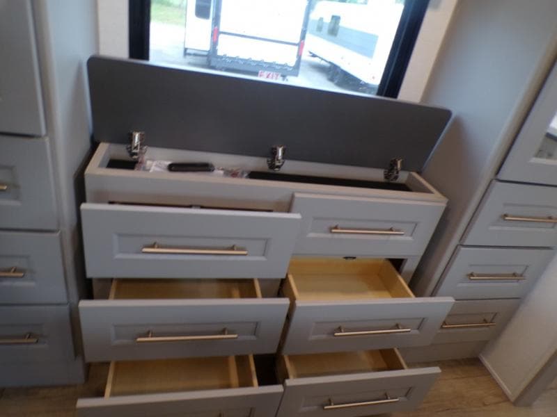 2026 Alliance RV 2026 Alliance RV Paradigm - thumbnail 59