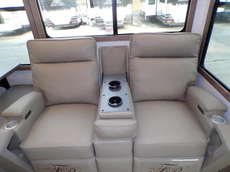 2026 Alliance RV 2026 Alliance RV Paradigm - thumbnail 18