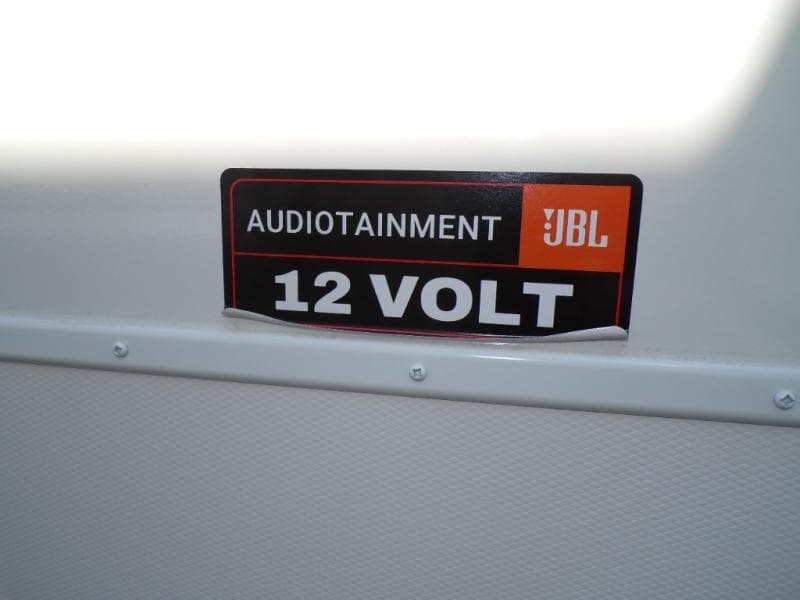 2026 Alliance RV 2026 Alliance RV Valor - thumbnail 8