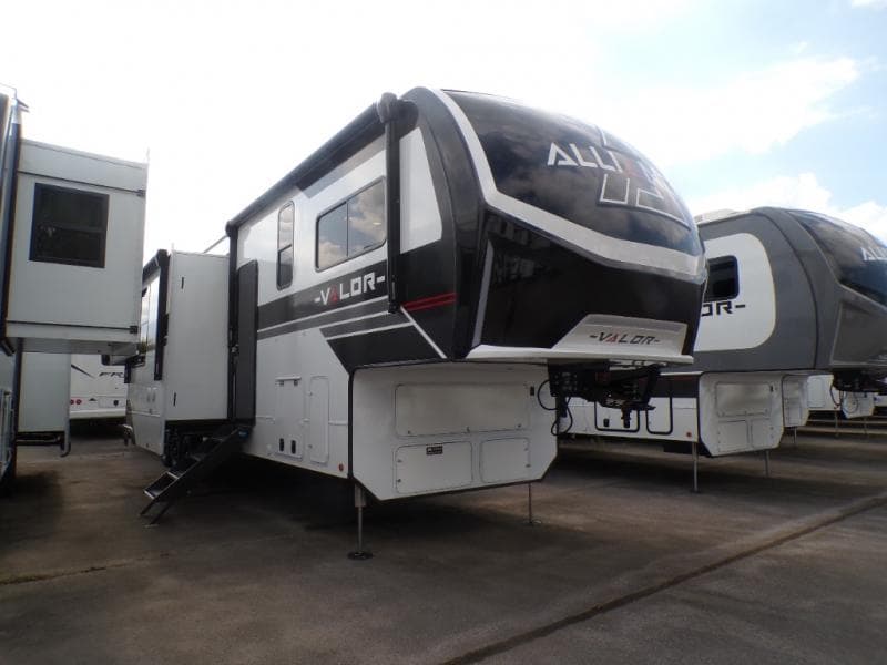 2026 Alliance RV 2026 Alliance RV Valor - image 1