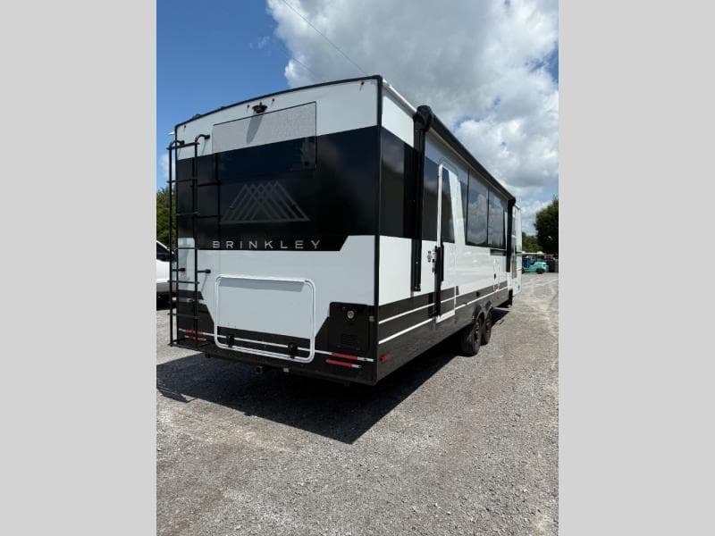 2026 Brinkley RV 2026 Brinkley RV Model IX - thumbnail 6