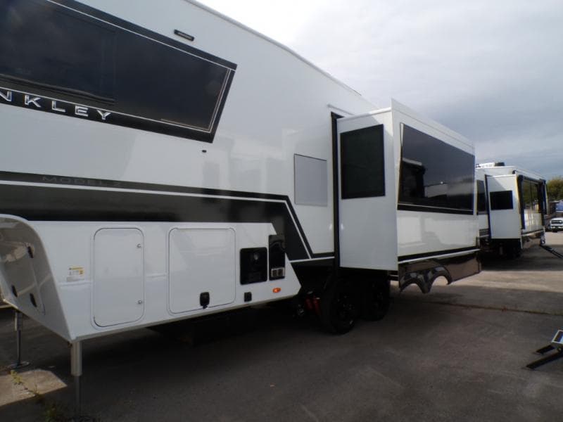 2026 Brinkley RV 2026 Brinkley RV Model Z Air - thumbnail 3