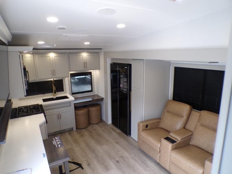 2026 Brinkley RV 2026 Brinkley RV Model Z - thumbnail 17