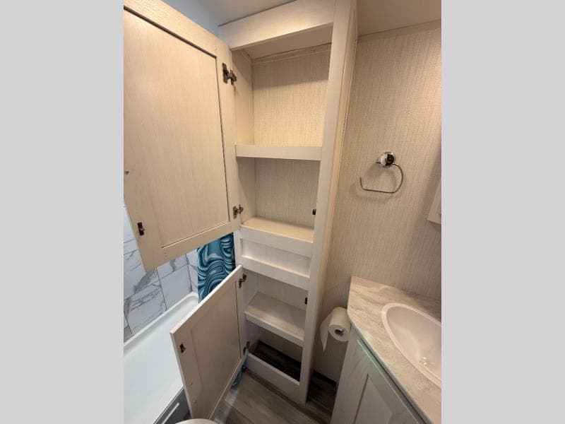 2024 Cruiser RV 2024 Cruiser RV Twilight Signature - thumbnail 42