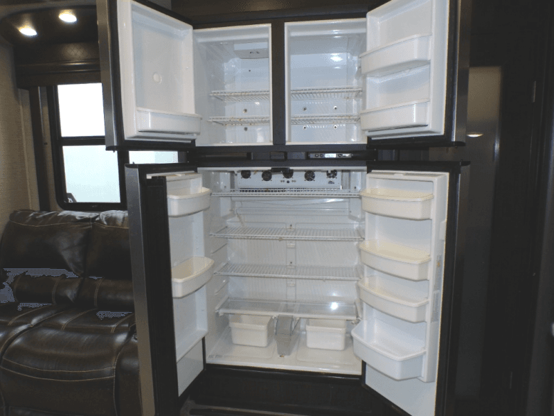 2018 Dutchmen 2018 Dutchmen Voltage - thumbnail 39