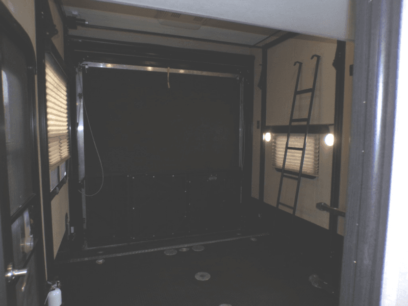 2018 Dutchmen 2018 Dutchmen Voltage - thumbnail 41