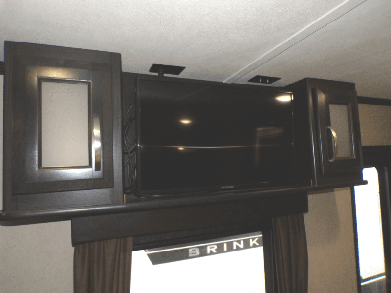 2018 Dutchmen 2018 Dutchmen Voltage - thumbnail 62