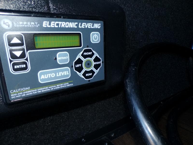 2023 Dutchmen 2023 Dutchmen Voltage - thumbnail 10