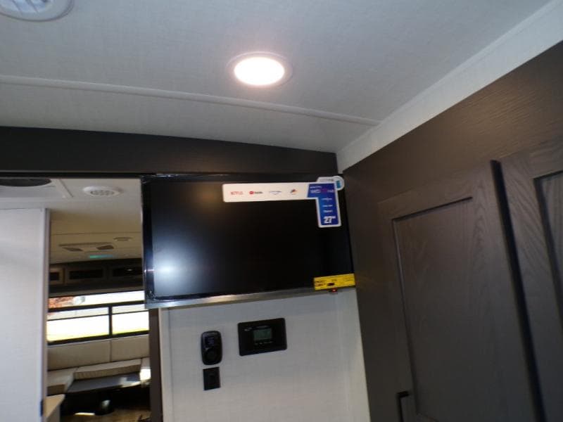 2026 Forest River 2026 Forest River Flagstaff Super Lite - thumbnail 37