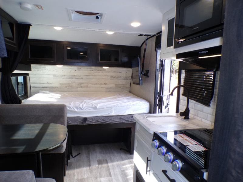 2022 Jayco 2022 Jayco Jay Feather - thumbnail 13