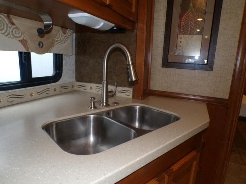 2014 Tiffin 2014 Tiffin Allegro Red - thumbnail 48