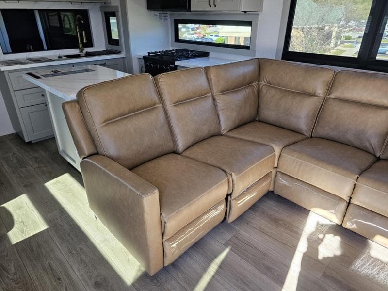 2025 Brinkley RV 2025 Brinkley RV Model G - thumbnail 17